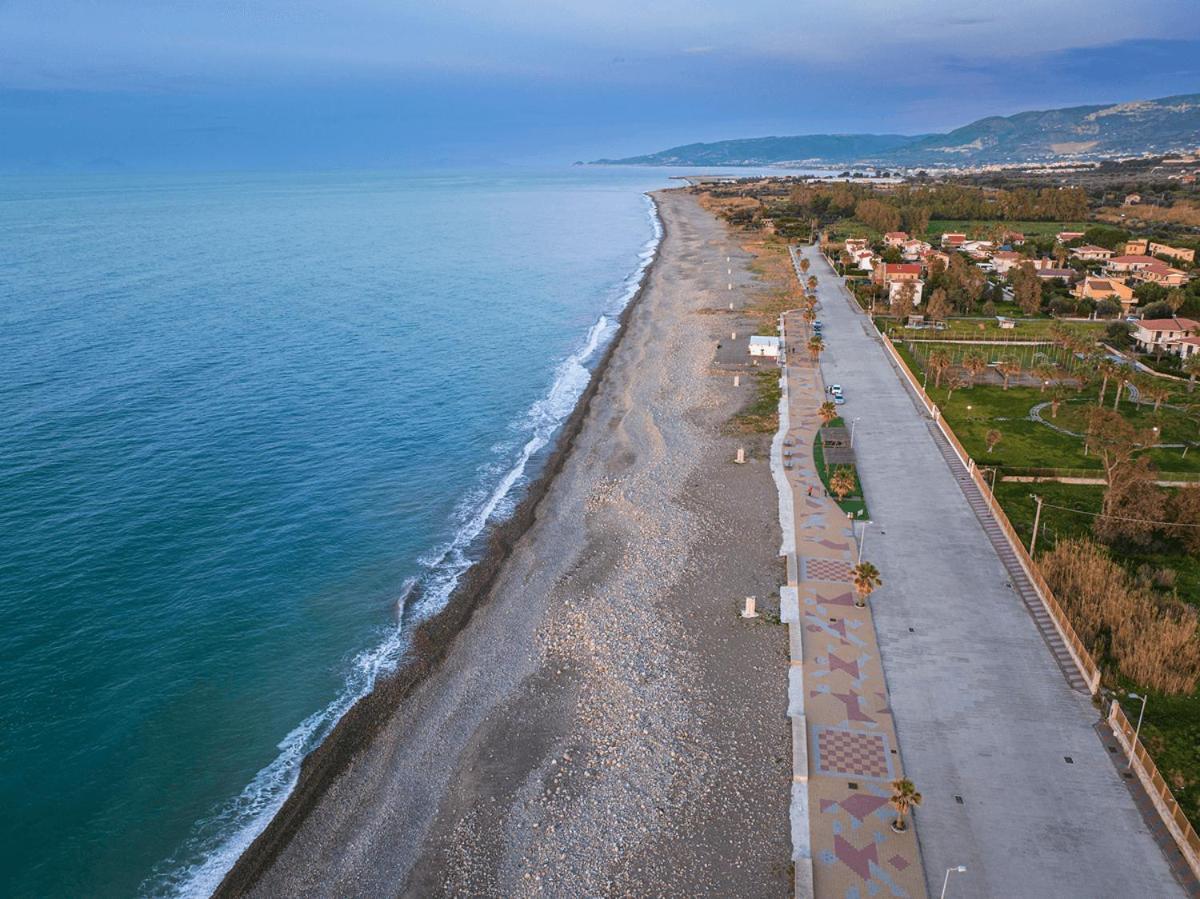 Gali Holidays Casa Vacanze Acquedolci Eksteriør billede